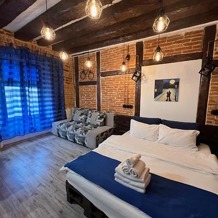 Cozy Loft В Самому Центрі Львова Apartment Exterior foto