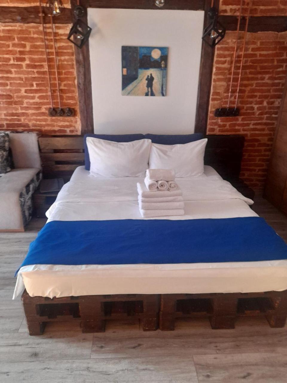 Cozy Loft В Самому Центрі Львова Apartment Exterior foto