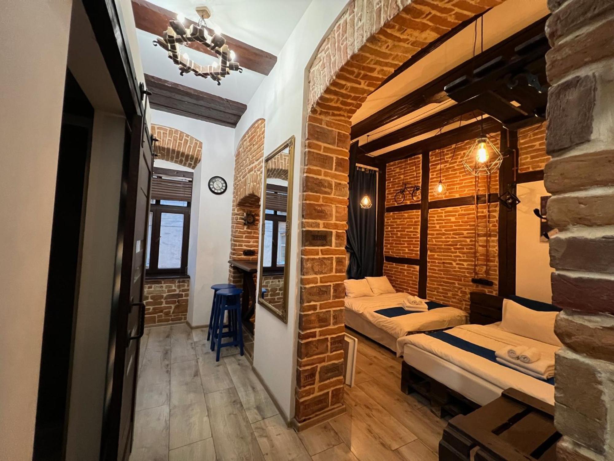 Cozy Loft В Самому Центрі Львова Apartment Exterior foto